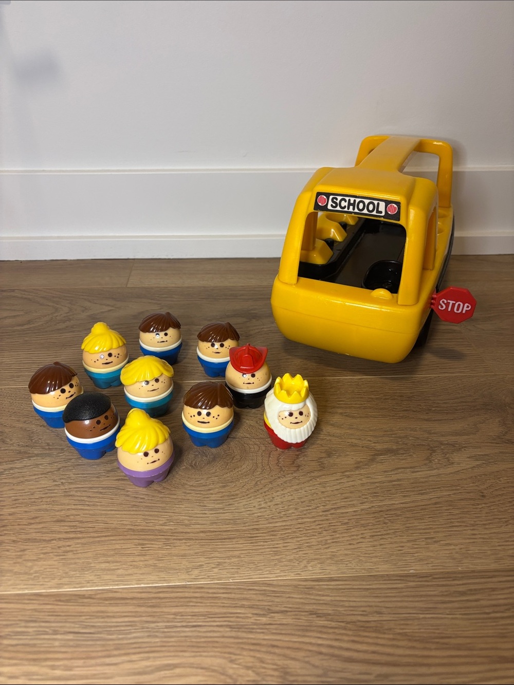 Vintage Little Tikes School Bus & Chunky People Figure Lot